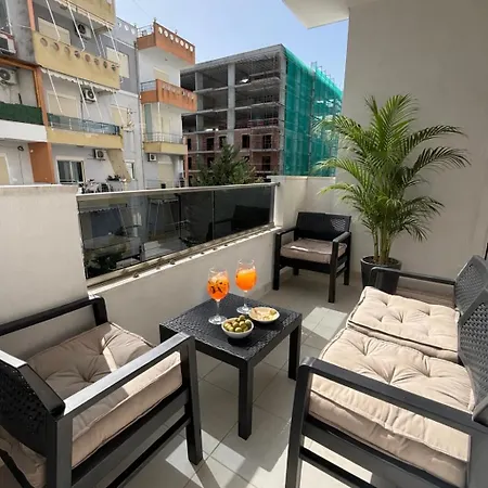 Golden Sunset Appartement *